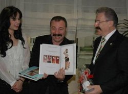 Oktay Kaynarca... CELALETTİN CERRAH'TAN ESİNLENDİK!
