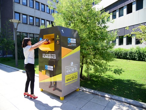 İKİNCİ EL KIYAFETLER ARTIK ÇÖPE DEĞİL KUMBARAYA!..