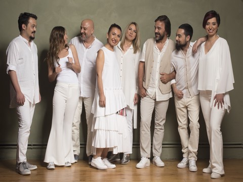 Kardeş Türküler... SEVENLERİNİ "YOL" A DAVET EDİYOR!..