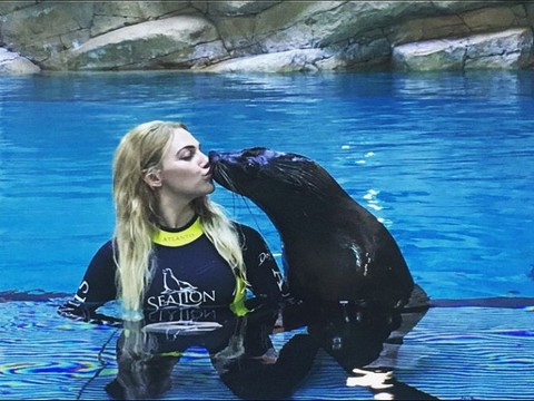 Meryem Uzerli... HAYVANSEVERLERİN TEPKİSİNİ NEDEN ÇEKTİ?