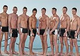 ERKEK GÜZELLERİNE PORNO FİLM ŞOKU!