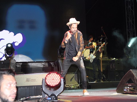 Kenan Doğulu...BAŞKENT YAZ KONSERLERİNDE GÖRKEMLİ FİNAL!..