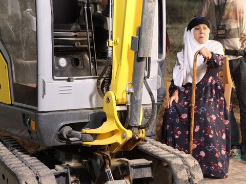 Ayşenil Şamlıoğlu... OTORİTER ANNE!