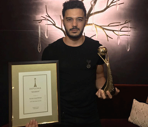 İlyas Yalçıntaş... BESTELERİ İLE GÖZ DOLDURUYOR!..