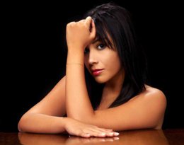 Elendiğinde salonun boşaldığı yarışmacı Sezen? SEZEN AKSU HAYRANI SEZEN !..