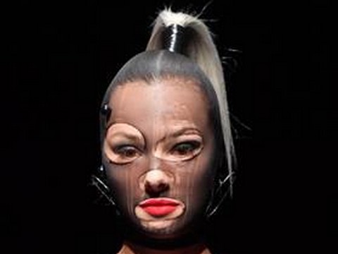 Şebnem Schaefer...PODYUM İMAJI ŞAŞIRTTI!..