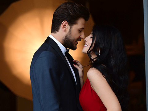 Kanatsız Kuşlar... DOLUDİZGİN AŞK!