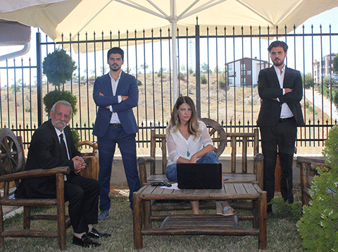 Esra Sönmezer... ÇETE KURDU!