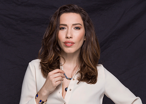 Burcu Güneş... 'GÜNEŞ VAKTİ'NDE ŞARKILAR!