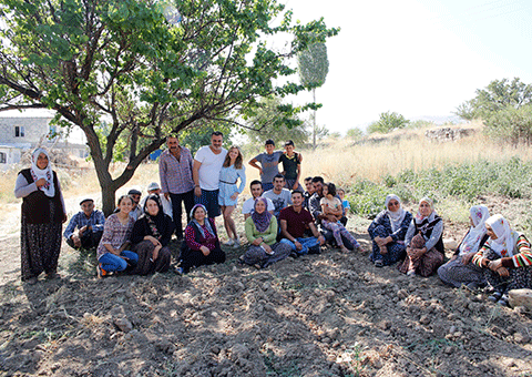 Ay Lav Yu Tuu... TINNE SAHTE OYUNCULAR GERÇEK!