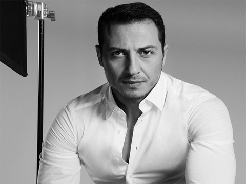 Ali Aksöz... GENÇ OYUNCU, DOKTOR OLDU!..