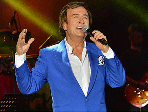 Erol Evgin... AÇIKHAVA KONSERİNDE EGEMEN BAĞIŞ KRİZİ!