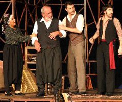 İ.B.B. ŞEHİR TİYATROLARI'NDAN ÜCRETSİZ OYUNLAR!