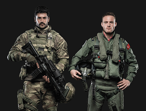 Burak Özçivit - Kerem Bürsin... ASKER OCAĞINDA BULUŞTULAR!