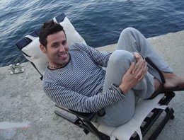 Metin Arolat... BEN EROTİZMİ SEVERİM...