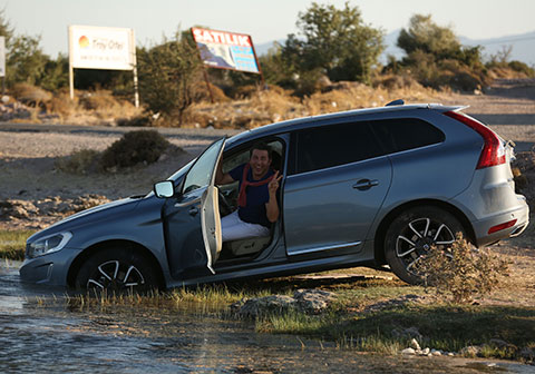 Yol Arkadaşım... UÇAN KARİZMA: EMRE KINAY!