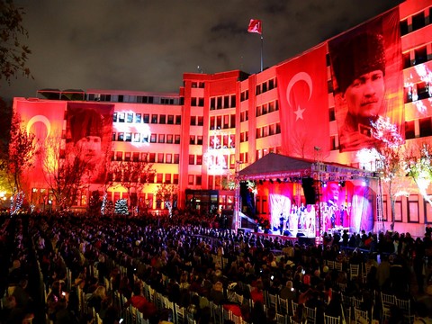 KADIKÖY, CUMHURİYET KUTLAMALARINA HAZIR!..
