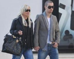 Seda Sayan... OĞLUNUN DAYAK YEDİĞİ İDDİALARINA BASIN AÇIKLAMASI İLE CEVAP VERDİ!