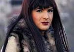 TRAVESTİLERDEN DERS ALDI...