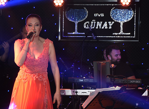 GÜNAY'DA 'CANDAN' ŞARKILAR!