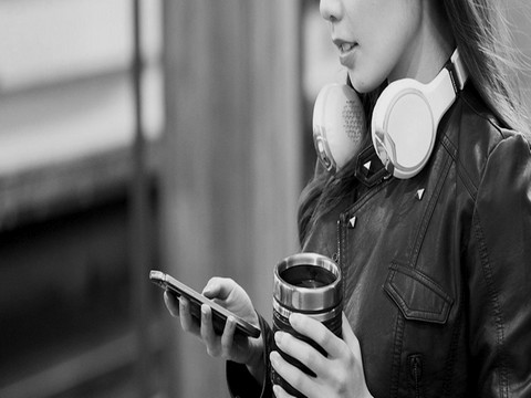 HİÇ MERAK ETTİNİZ Mİ?. YENİ ŞARKILARI NEREDE KEŞFEDİYORUZ?..