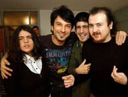 Tarkan... OTİSTİK ÇOCUKLARLA BULUŞTU...