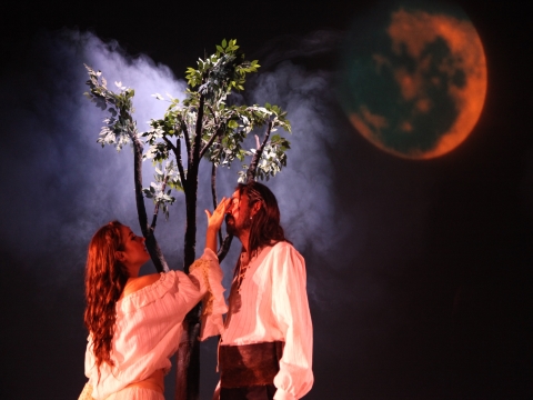 Çingeneler Gökyüzünde Yaşar...İBB ŞEHİR TİYATROLARI'DAN YENİ OYUN!