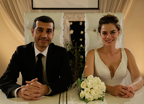 Kadın... TELEFON KRİZİ!