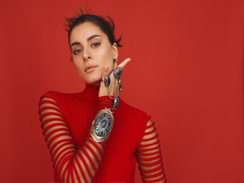 Atiye... "İSTANBUL" U ANLATIYOR!..