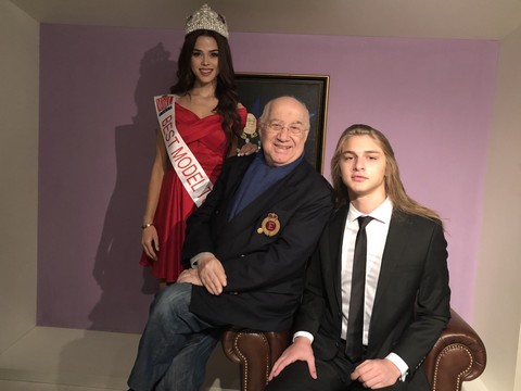 "30.Best Model of The World"... FİNAL 200 YILLIK TARİHİ TİYATRODA!