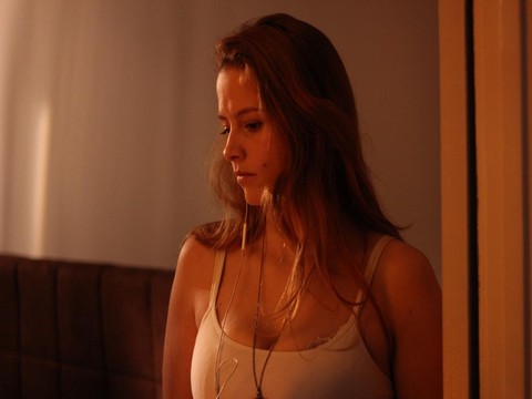 The Crossbreed... BİR ÖDÜLDE LOS ANGELES'DAN GELDİ!..'