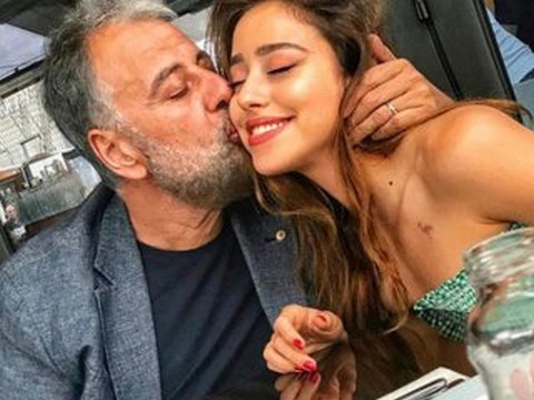 Hamdi Alkan... "KIZIMIN SEVGİLİSİ 10 NUMARA"!..