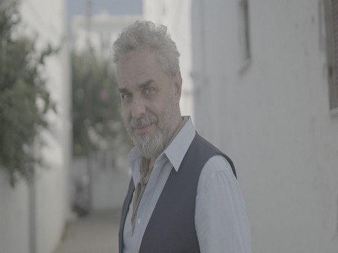 Erdal Çelik... "VE HAYATIMDA" İLE YENİDEN KARŞIMIZDA!..