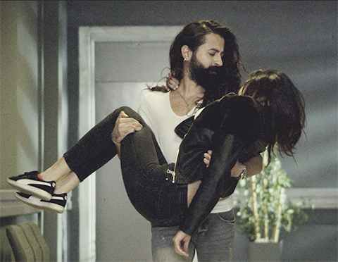 Koray Avcı... ROMANTİK KLİP!