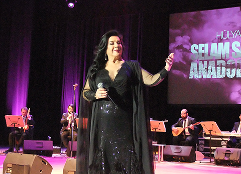 Hülya Süer... DOYUMSUZ KONSER!