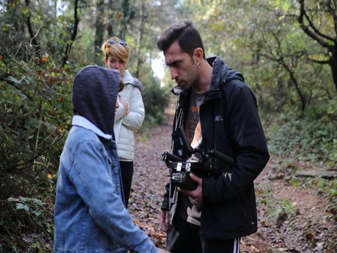 Erdem Yener... KENDİ YÖNETTİĞİ KLİBİNDE ÇOCUKLUĞUNU ANLATTI!..