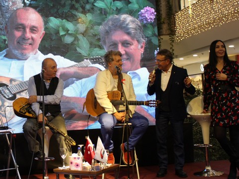 Ali - Aysun Kocatepe... GRUP GÜNDOĞARKEN'Lİ VEDA!..