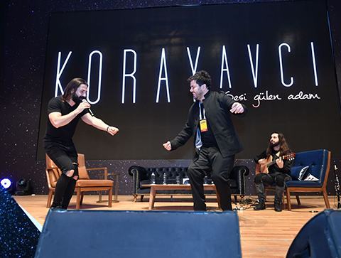 Koray Avcı - Eser Yenenler... MARKA FESTİVALİNE NEŞE KATTILAR!