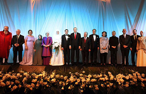 Ahmet Özhan... KIZINI EVLENDİRDİ!