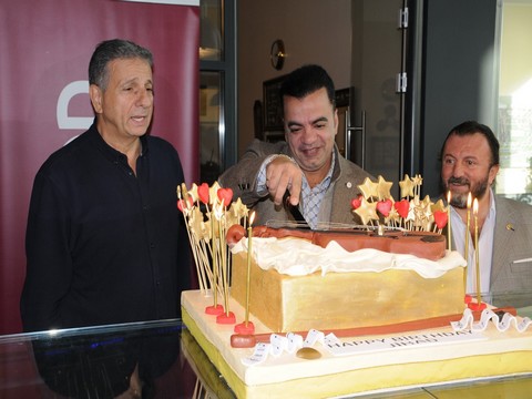 Jihad Akl... LÜBNAN'LI KEMAN SANATÇISINA AHMET SAN'DAN SÜRPRİZ!..