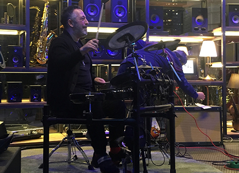 Cem Yılmaz... EN BÜYÜK TUTKUSU NE?