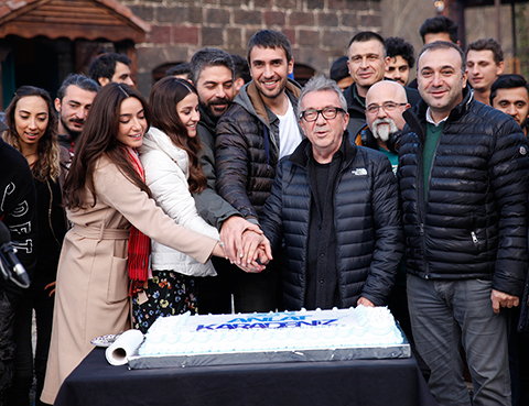 Sen Anlat Karadeniz... PASTALI KUTLAMA!