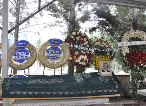 Mustafa Mayadağ... SON YOLCULUĞUNA VEFASIZLIKLA UĞURLANDI!