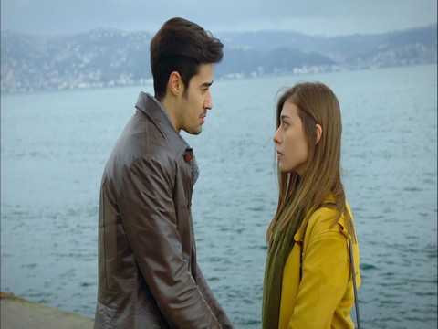 Beni Bırakma... ZEYNEP, GERÇEKLERİ ANLATMAYA KARARLIDIR!..