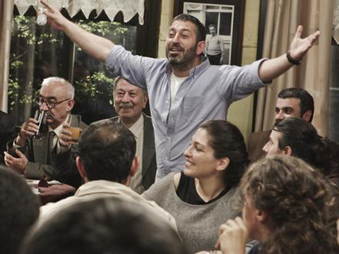 EFSANE TÜRKÜ MAHKEMELİK OLDU...