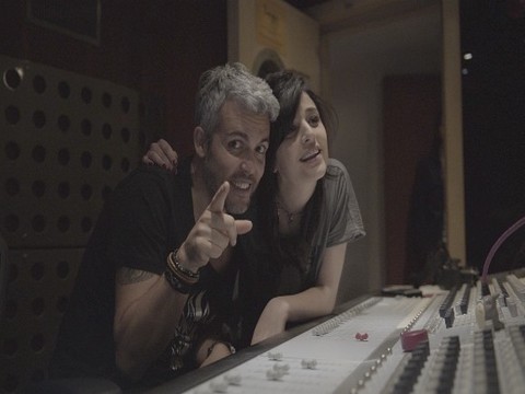 Emir Ersoy Feat. Gonca Vuslateri... "SABIR" PERFORMANSI İLE KARŞIMIZDA!..