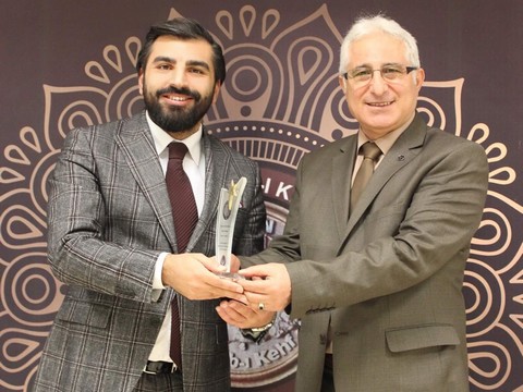 Adı Aşk... FİLMİN YAPIMCISINA ONUR ÖDÜLÜ!..