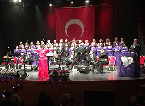 Ayşe Taş... 'DOĞUM GÜNÜ'NDE MUHTEŞEM KONSER!