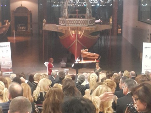 Koruncuk Vakfı.. SEVGİLİLER GÜNÜ BALOSU!..