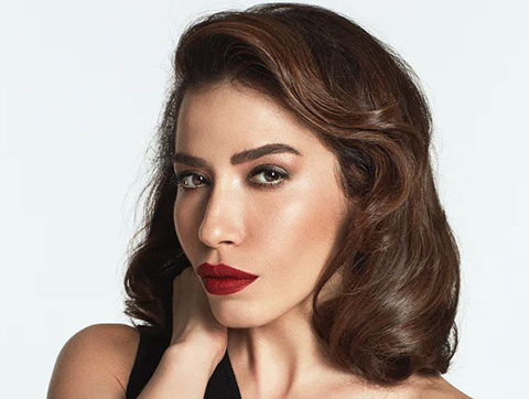 Burcu Güneş... AMERİKA RADYOLARINDA!..